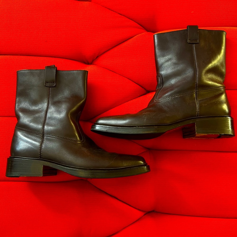 Gucci Cowboy Boots size 11 barely worn.